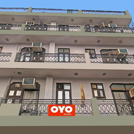 Flagship Hotel Decent Stay Near Pvr Vikaspuri Delhi Nueva Delhi Exterior foto