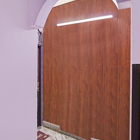 Flagship Hotel Decent Stay Near Pvr Vikaspuri Delhi Nueva Delhi Exterior foto