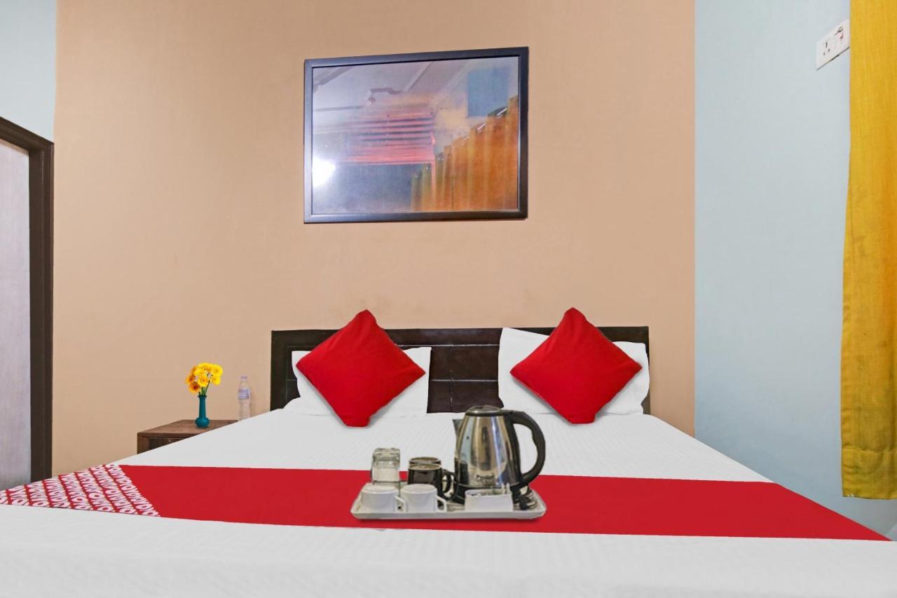 Flagship Hotel Decent Stay Near Pvr Vikaspuri Delhi Nueva Delhi Exterior foto