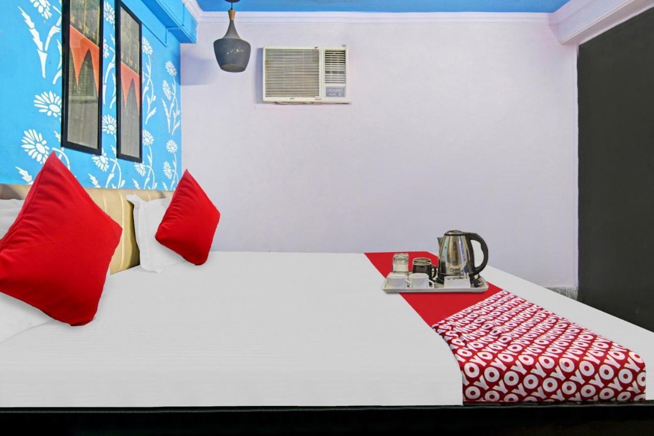 Flagship Hotel Decent Stay Near Pvr Vikaspuri Delhi Nueva Delhi Exterior foto