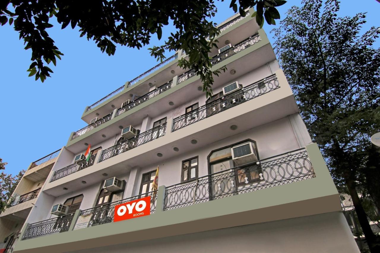 Flagship Hotel Decent Stay Near Pvr Vikaspuri Delhi Nueva Delhi Exterior foto