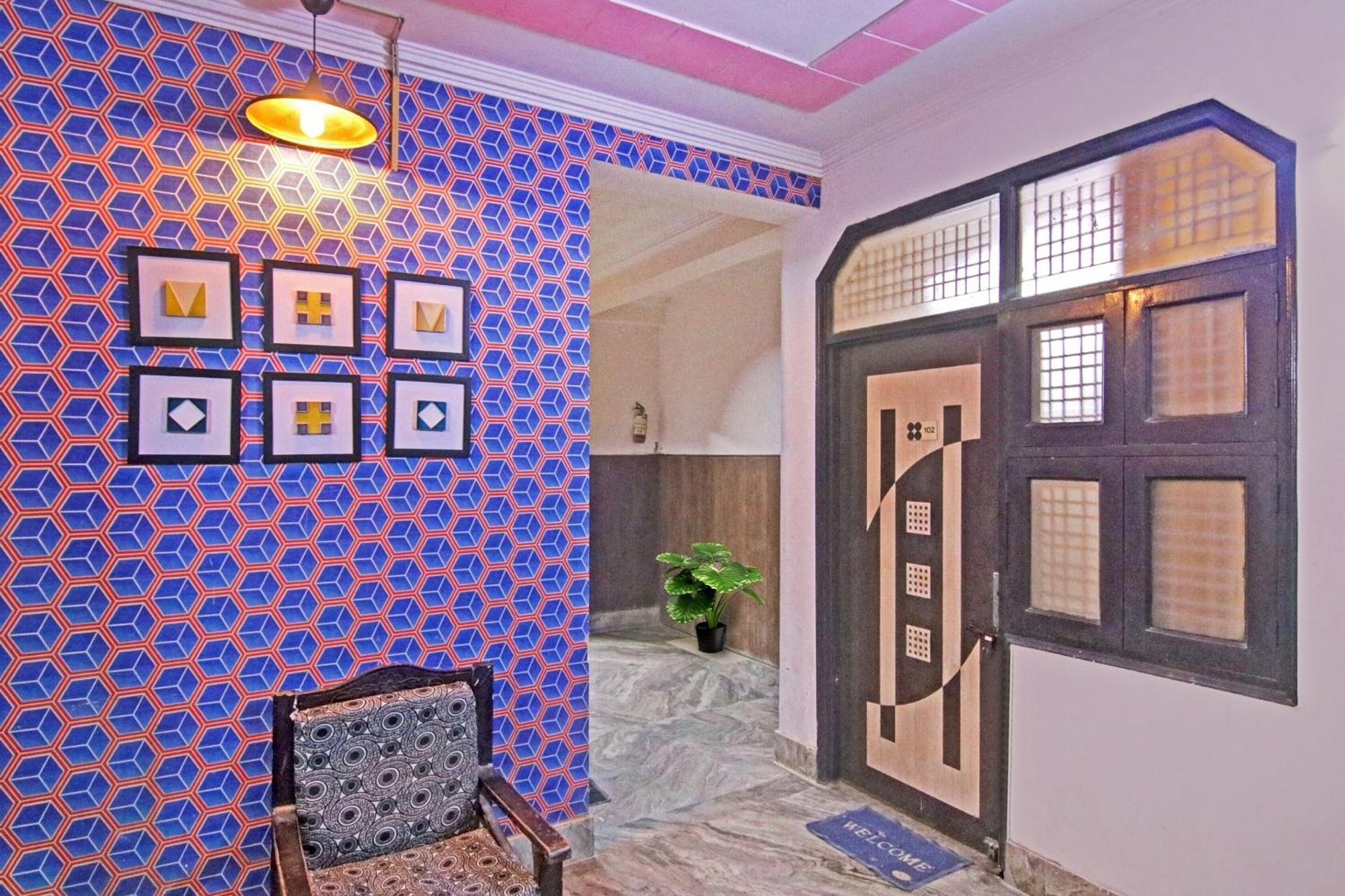 Flagship Hotel Decent Stay Near Pvr Vikaspuri Delhi Nueva Delhi Exterior foto