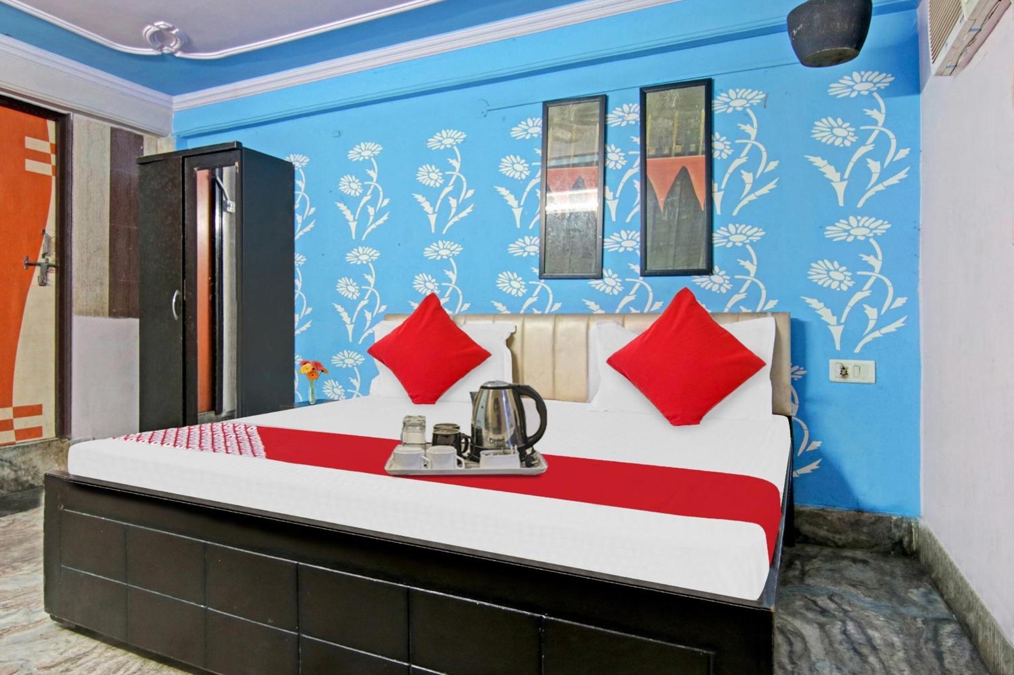 Flagship Hotel Decent Stay Near Pvr Vikaspuri Delhi Nueva Delhi Exterior foto