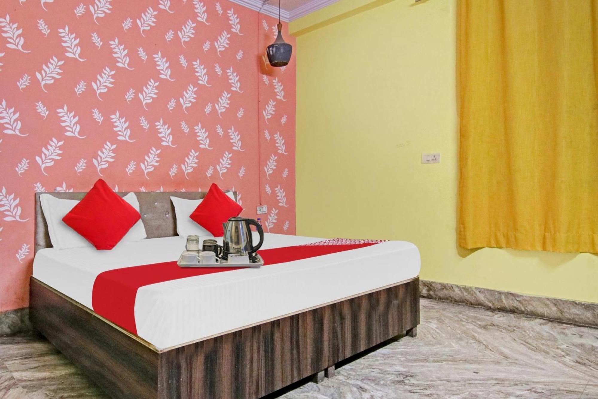 Flagship Hotel Decent Stay Near Pvr Vikaspuri Delhi Nueva Delhi Exterior foto